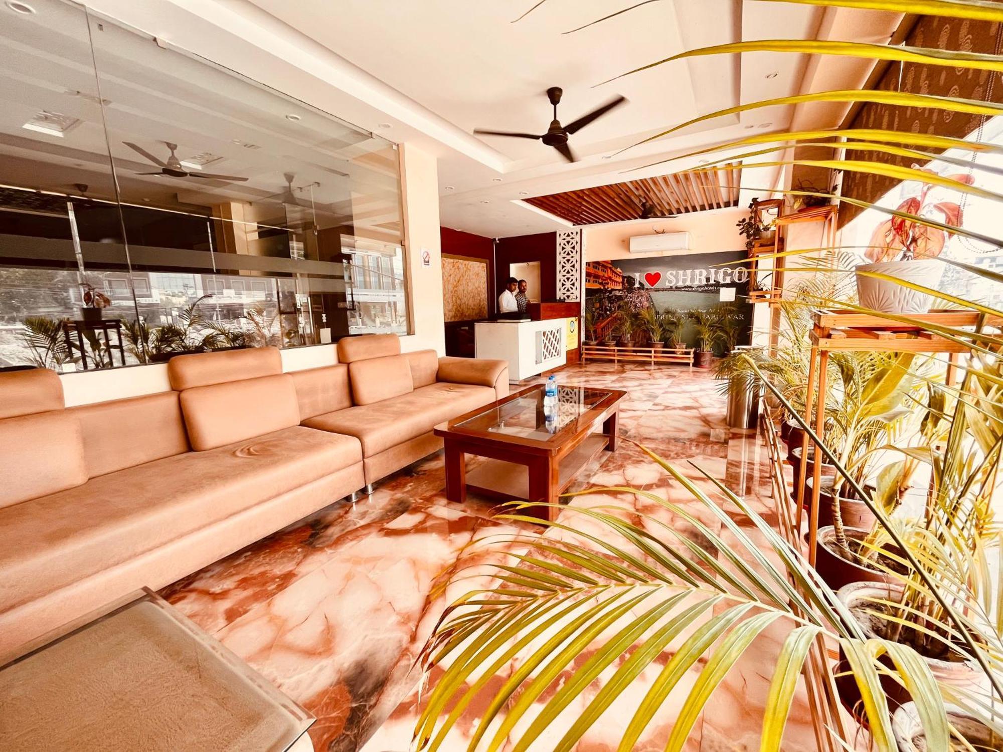 Hotel Golden Temple View By La Casa, Amritsar #Top Rated #Most Awarded #Swimming Pool #Prime Location #Luxury Rooms #Parking #Rooftop Cafe 外观 照片